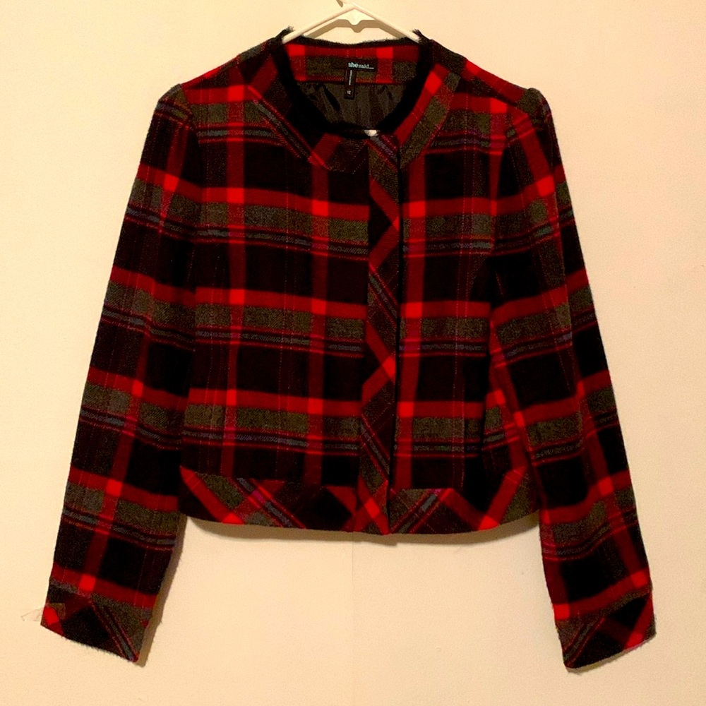 She said…..Women’s Zip Down Plaid Crop Jacket NWOT